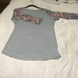 Lularoe randy tee